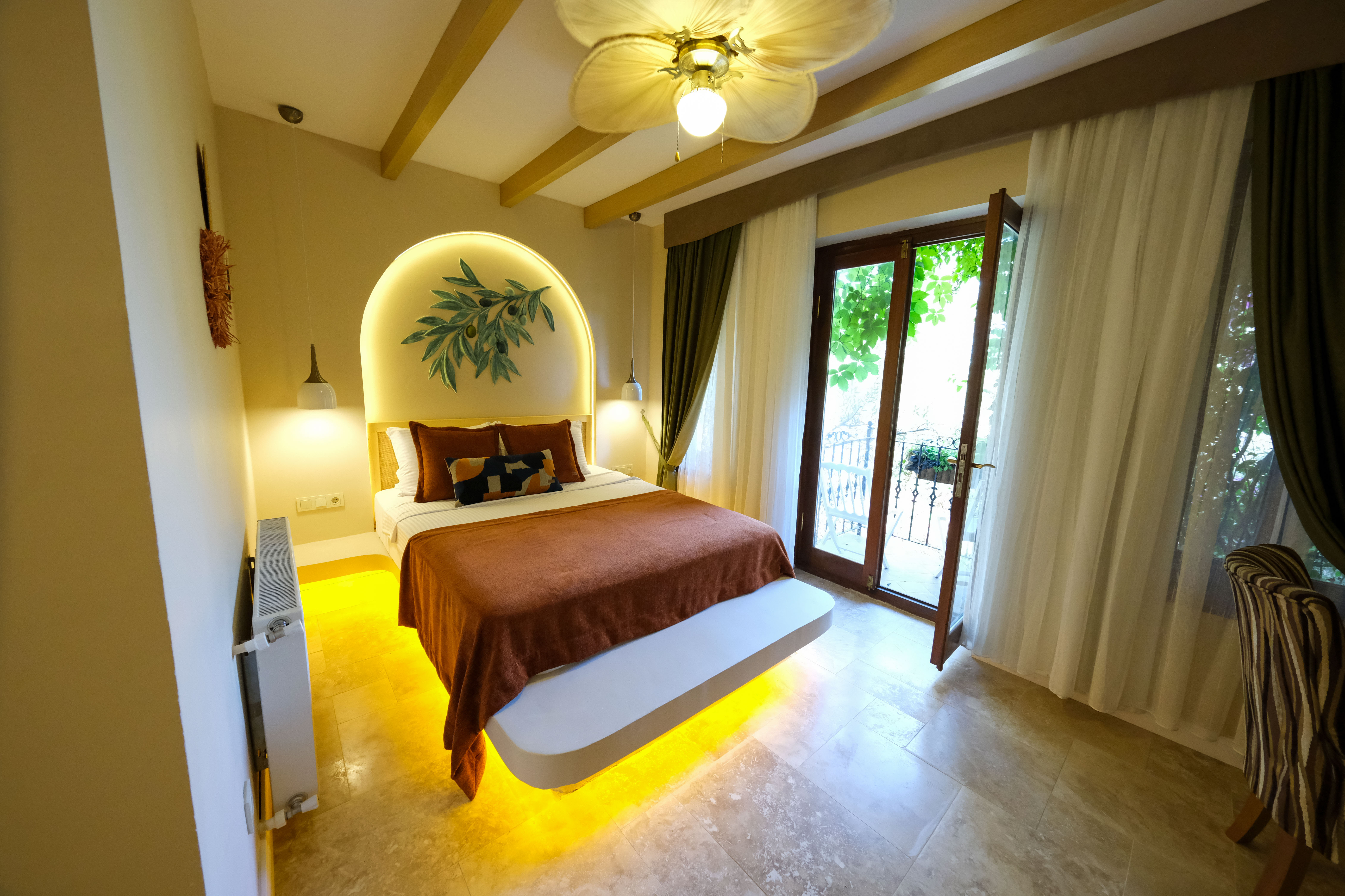 Superior Room with Side Sea View